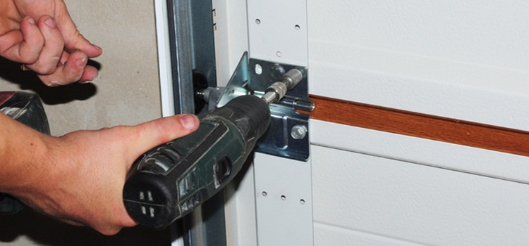 residential garage door service in South Vancouver